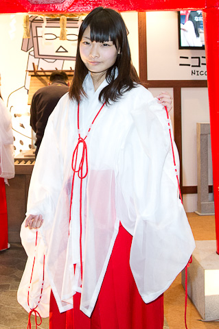 “体育赛事”联盟情报局:LPL人气榜出炉 S8冠军iG只排第2?(图3) 亚博体育官网